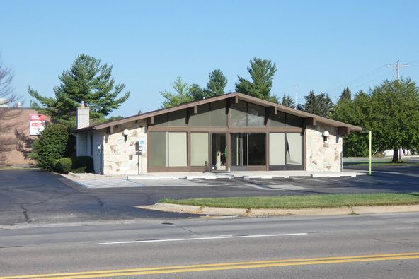 Former Bank Branch: 1345 N M 52, Owosso, MI 48867